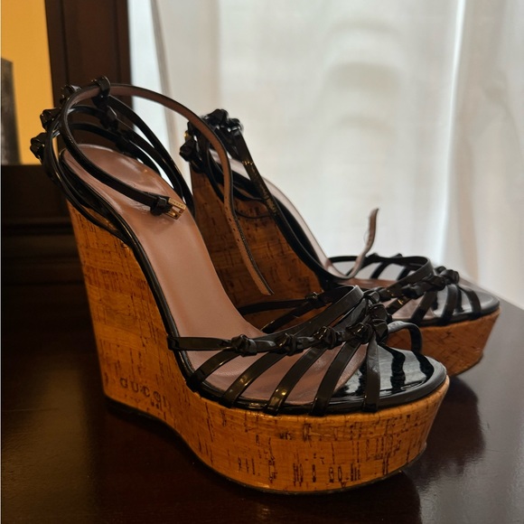 Authentic Gucci Sz. 35. Wedges - Picture 2 of 8
